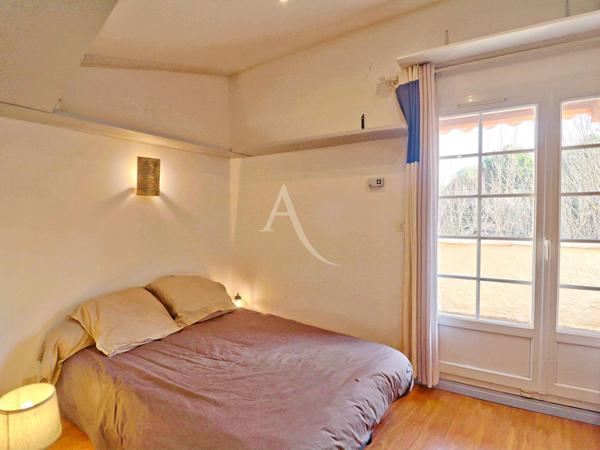 VILLA D'EXCEPTION TYPE5 AVEC PISCINE SUR TERRAIN DE 8510m² A PIERREVERT