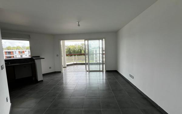 Appartement à vendre    3 pièces • 66,68 m2 Cayenne