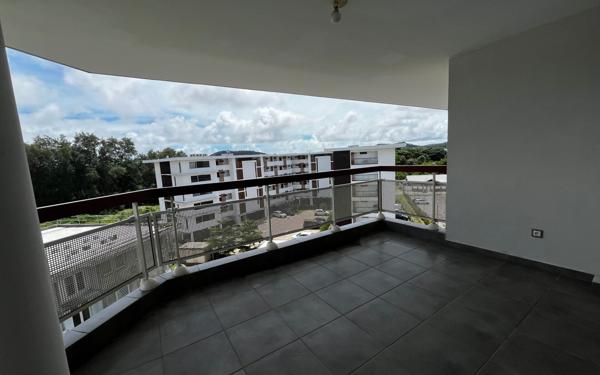 Appartement à vendre    3 pièces • 66,68 m2 Cayenne