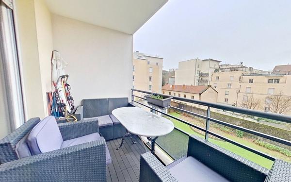 Appartement à vendre    3 pièces • 68 m2 Lyon 9