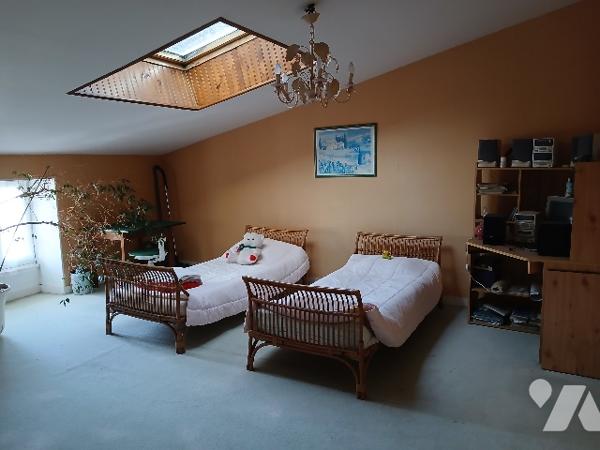 Maison d'habitation et local professionnel à vendre à SAINT-MAIXENT-L'ECOLE (79400)