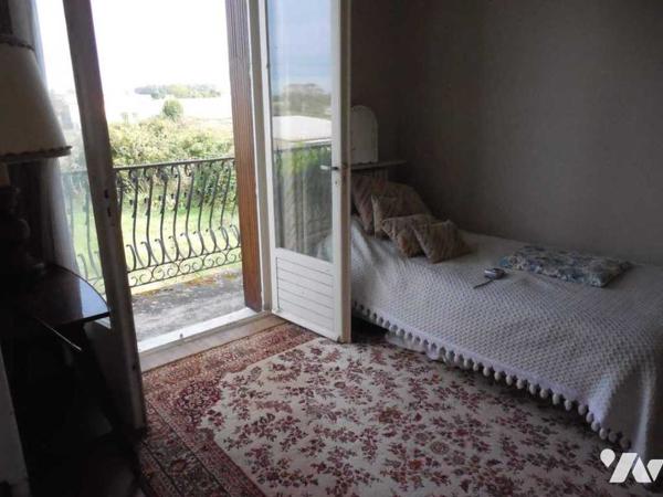 Maison des années 70 d'environ 130 m² avec jardin clos