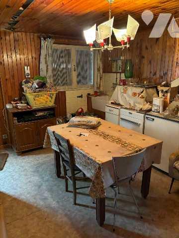 Maison des années 70 d'environ 130 m² avec jardin clos