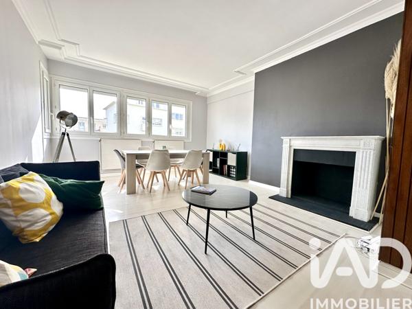 Location appartement 4 pièces 80,04 m² Nanterre