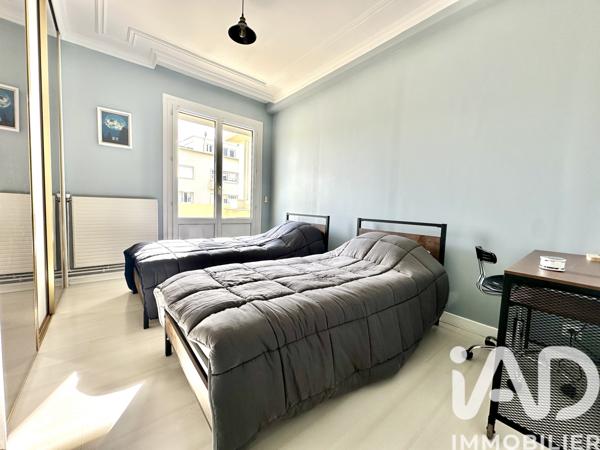 Location appartement 4 pièces 80,04 m² Nanterre