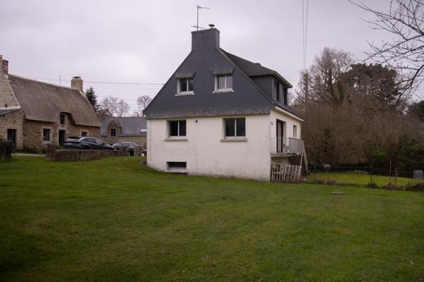 Maison familiale avec grand terrain