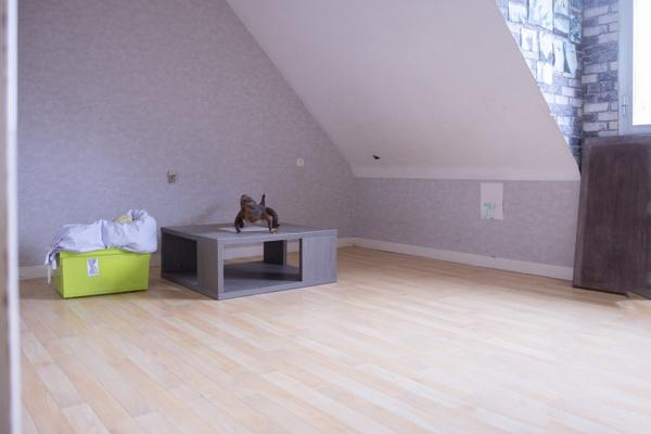 Maison familiale avec grand terrain