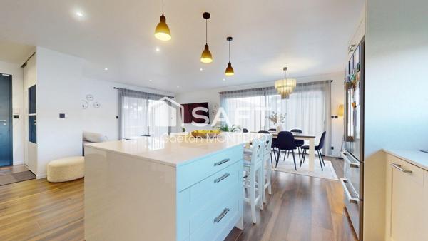 Une maison contemporaine d’exception à Cestas, pensée pour conjuguer élégance, confort et art de vivre.