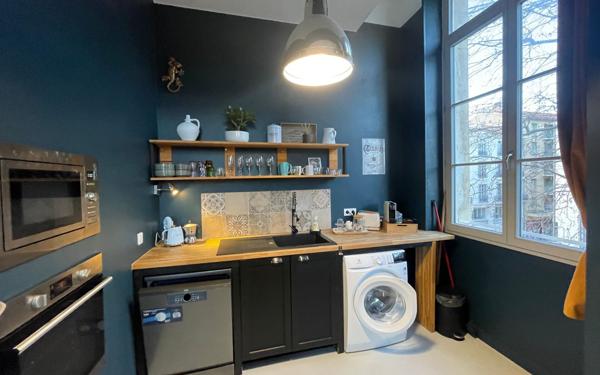 Appartement à vendre    2 pièces • 87,80 m2 Avignon