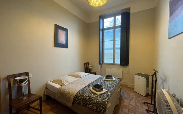 Appartement à vendre    2 pièces • 87,80 m2 Avignon