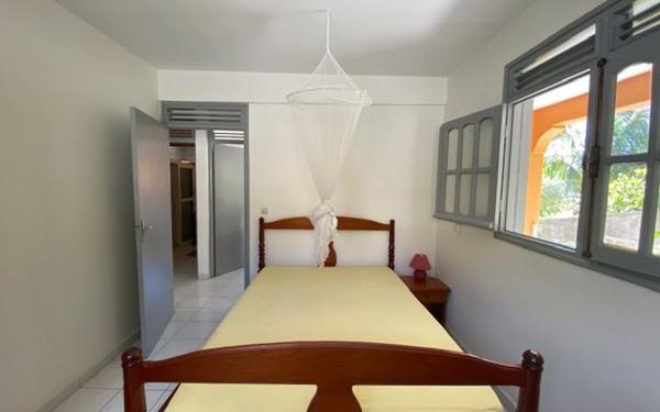 Appartement à louer    3 pièces •  Le Moule
