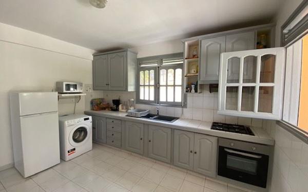 Appartement à louer    3 pièces •  Le Moule