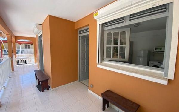 Appartement à louer    3 pièces •  Le Moule
