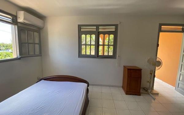Appartement à louer    3 pièces •  Le Moule