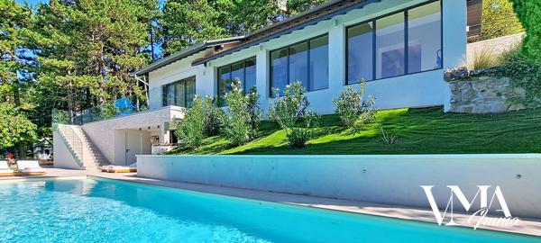VILLA D’EXCEPTION – VUE PANORAMIQUE – 313 M² – PISCINE 15 M – TERRAIN 4 000 M² Détails des diagnostics énergétiques