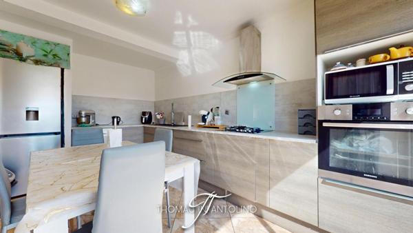 EN EXCLUSIVITE - R+1 4 CHAMBRES - SALLE D'EAU - SALLE DE BAINS
