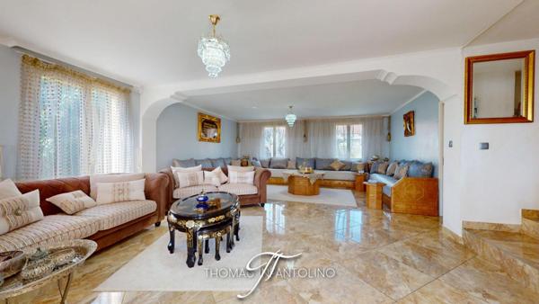 EN EXCLUSIVITE - R+1 4 CHAMBRES - SALLE D'EAU - SALLE DE BAINS