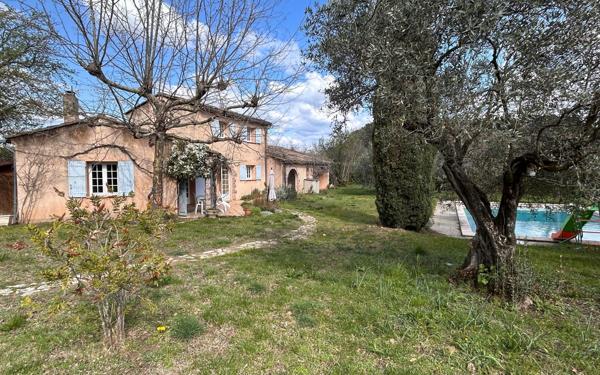 Maison à vendre    4 pièces •  Vaison-la-Romaine