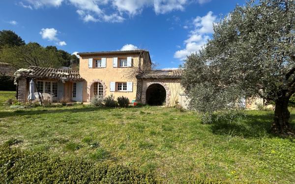 Maison à vendre    4 pièces •  Vaison-la-Romaine