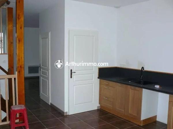 Location Appartement 3 pièces 82 m2 à Matha