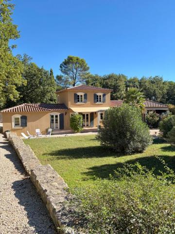 VILLA D'EXCEPTION 172 m² - PISCINE - TERRAIN ARBORÉ DE 2 000 m²