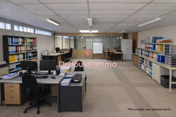 Bureau à vendre 4 pièces de 330 m²