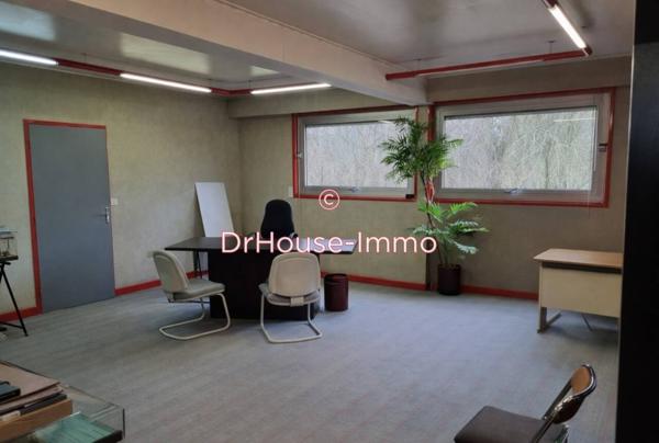 Bureau à vendre 4 pièces de 330 m²