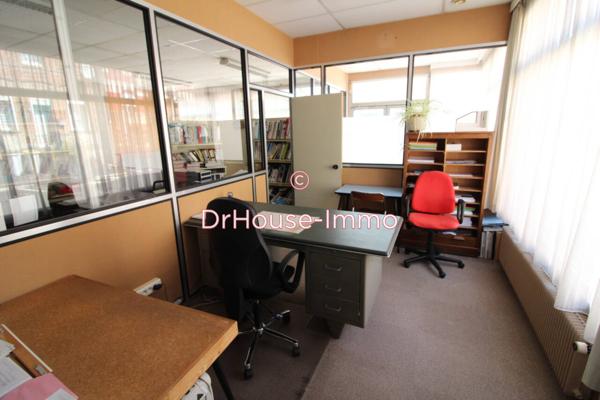 Bureau à vendre 4 pièces de 330 m²