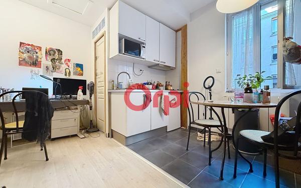 Appartement à vendre    1 pièce • 17,82 m2 Paris 11