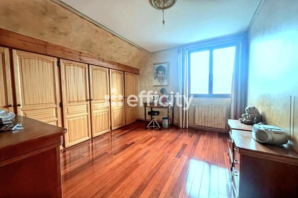 Maison 7 pièces - 156 m²