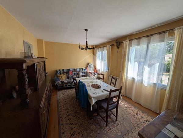 Maison à vendre de plain pied à 5 min de Montpon-Ménestérol 4 pièces 76 m2