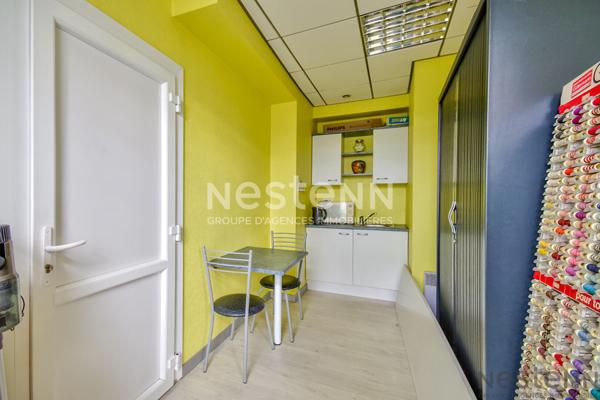 VENTE - LOCAL COMMERCIAL DE 59 m² ENTIÈREMENT RÉNOVÉ ? EMPLACEMENT PREMIUM