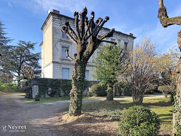 Appartement de charme de 229 m² dans une maison bourgeoise – Quartier Sainte-Marie