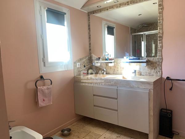 LE  ROURET Villa 4P  piscine quartier du Castellet