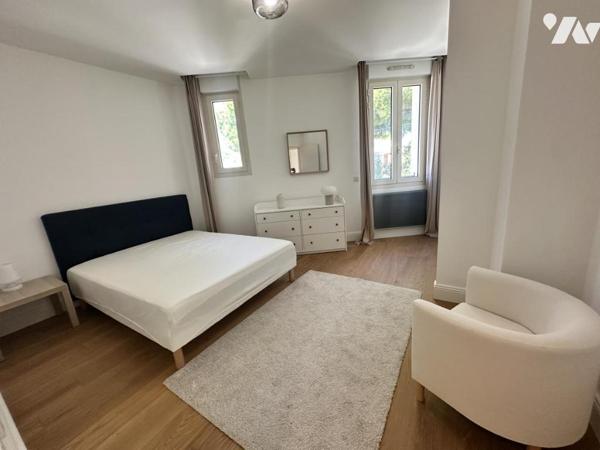 À vendre : Superbe Duplex de 173m² avec terrasse dans une Maison Privée à Cagnes-sur-Mer.