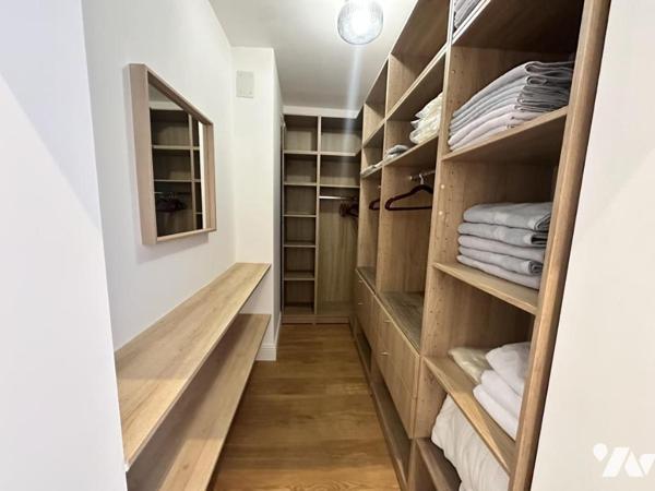 À vendre : Superbe Duplex de 173m² avec terrasse dans une Maison Privée à Cagnes-sur-Mer.