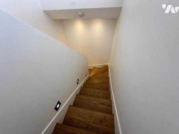 À vendre : Superbe Duplex de 173m² avec terrasse dans une Maison Privée à Cagnes-sur-Mer.