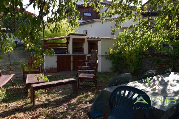 Maison avec terrain attenant constructible