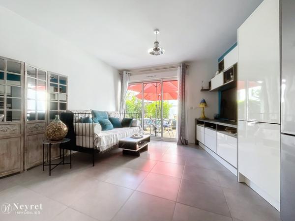 À vendre – Duplex 3 pièces avec terrasse et 2 stationnements – Pierre-Bénite (69310)