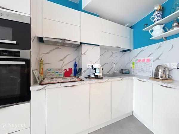 À vendre – Duplex 3 pièces avec terrasse et 2 stationnements – Pierre-Bénite (69310)