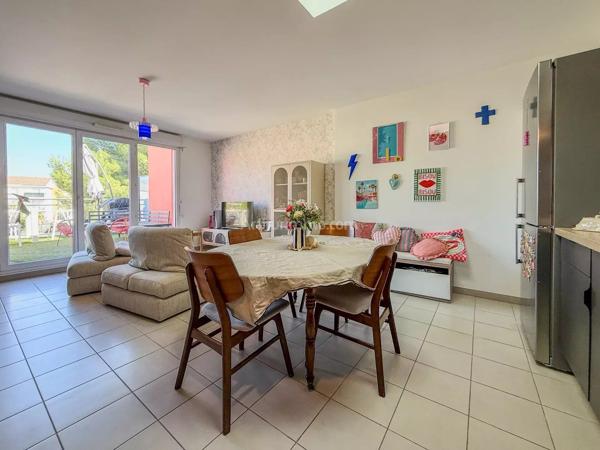 Vente                                                      Appartement
                        
                     4 pièces                      79 m2                     à Draguignan
