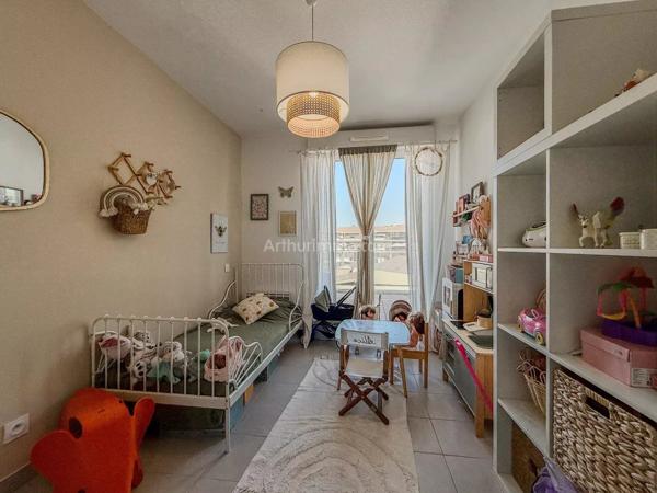 Vente                                                      Appartement
                        
                     4 pièces                      79 m2                     à Draguignan