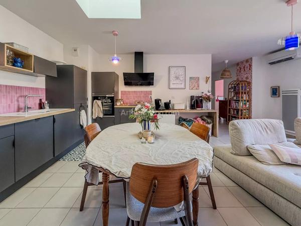 Vente                                                      Appartement
                        
                     4 pièces                      79 m2                     à Draguignan