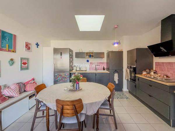 Vente                                                      Appartement
                        
                     4 pièces                      79 m2                     à Draguignan