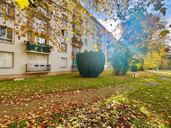 Appartement 3 pièces traversant sans vis à vis