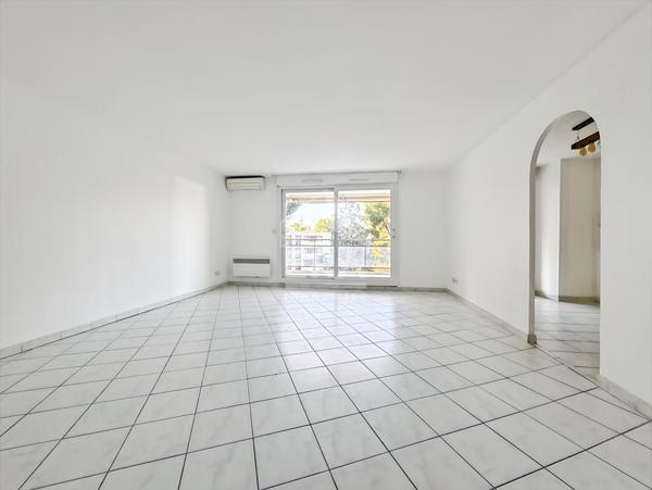 À vendre, Appartement T3, 81m2, Terrasse Garage, Marseille 13013