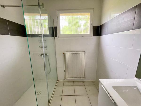 Maison L Isle Jourdain 5 pièce(s) 89 m2