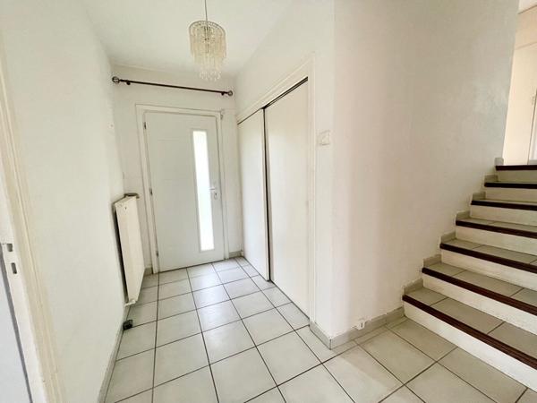 Maison L Isle Jourdain 5 pièce(s) 89 m2