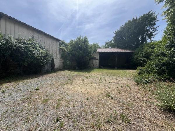 Maison à vendre 61 600 € Brioux-sur-Boutonne 5 p 150 m² DPE