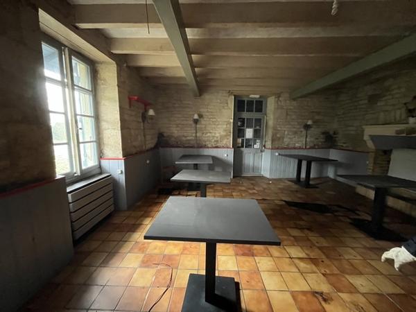 Maison à vendre 61 600 € Brioux-sur-Boutonne 5 p 150 m² DPE